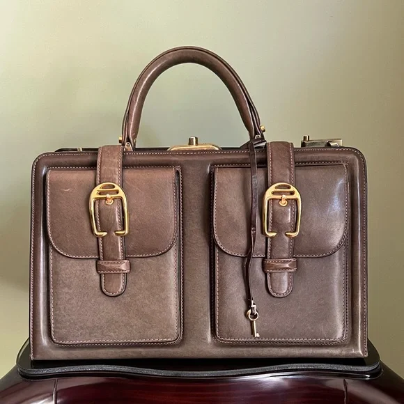 Locking Travel Handbag, Leather Satchel with Original Key, Authentic Vintage - Picture 2 of 16